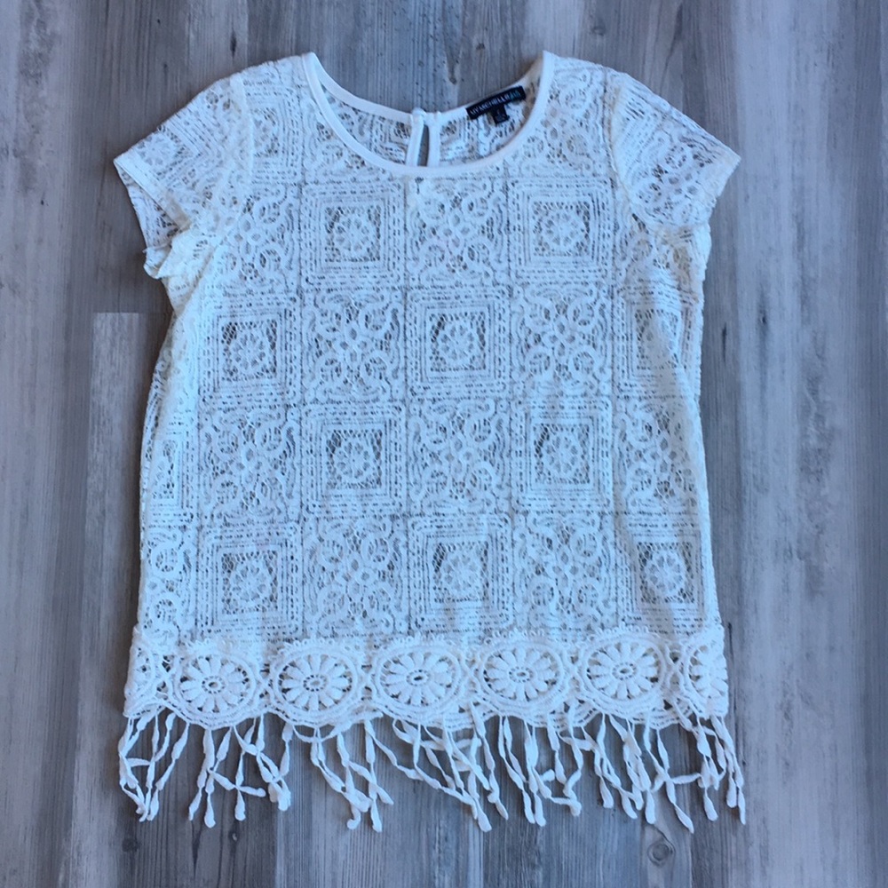 White lace shirt/cover-up